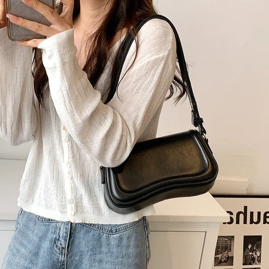 Lunéa Flap Shoulder Bag