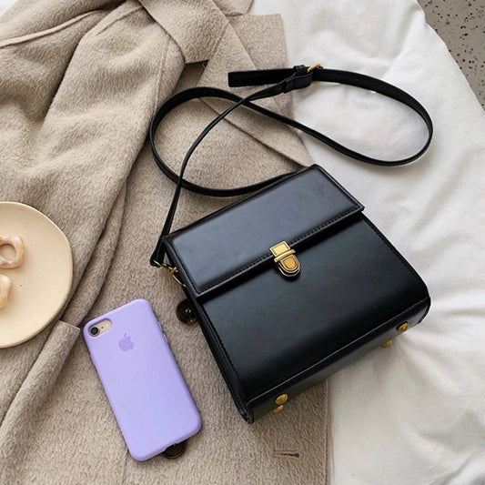 Claire Crossbody