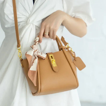 Vivienne Tote