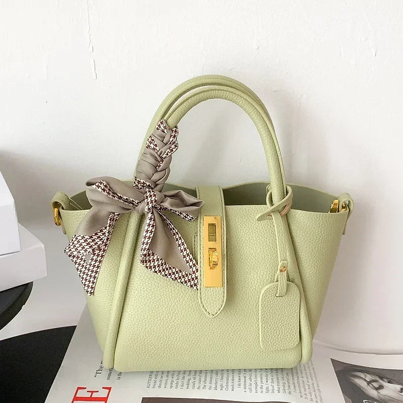 Vivienne Tote