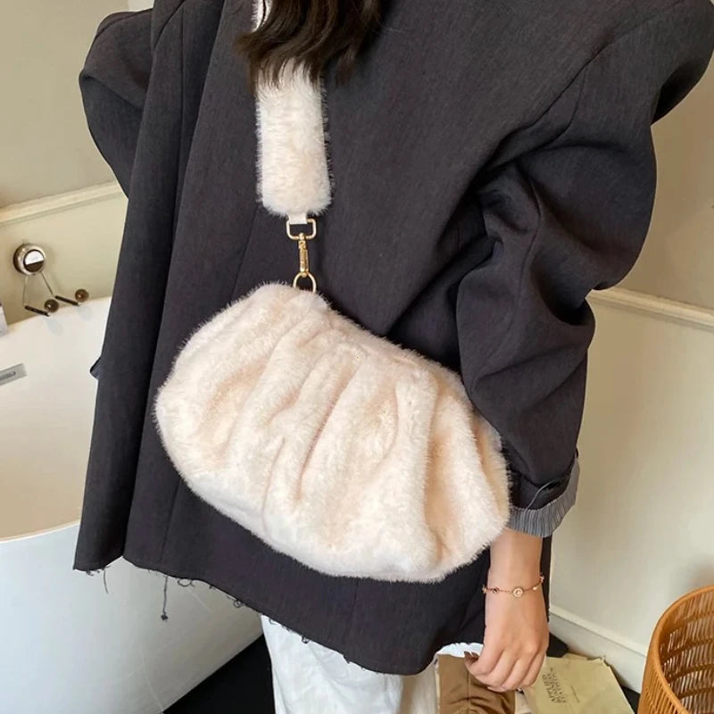Luna Cloud Bag