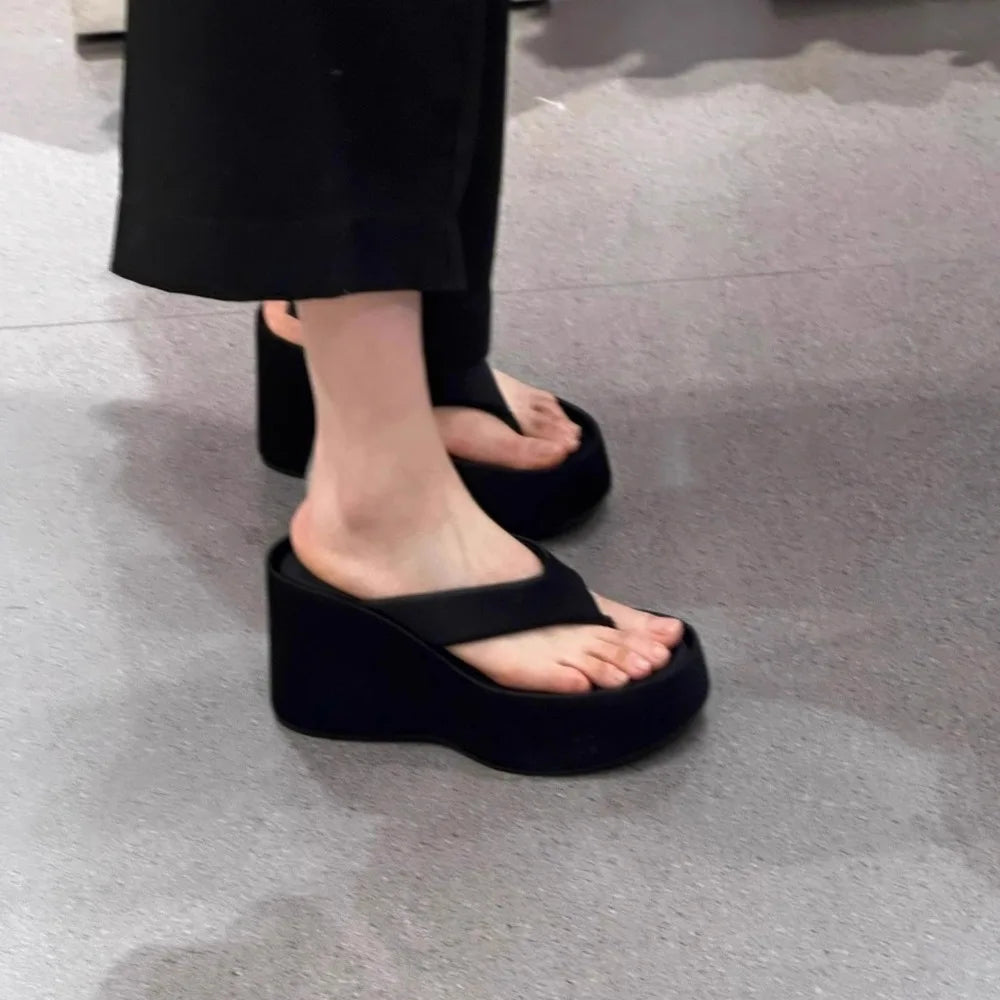 Elevé Wedge Flip Flops