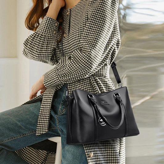 Valeria Shoulder Bag