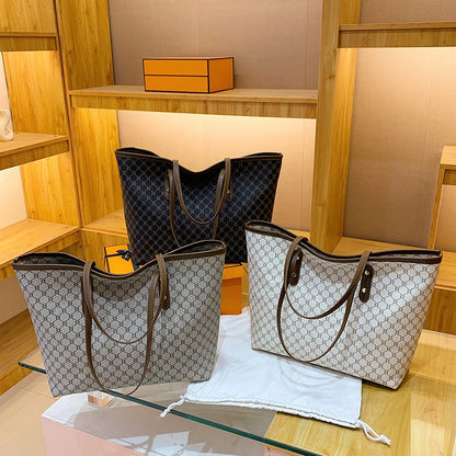Claire Tote