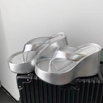 Elevé Wedge Flip Flops