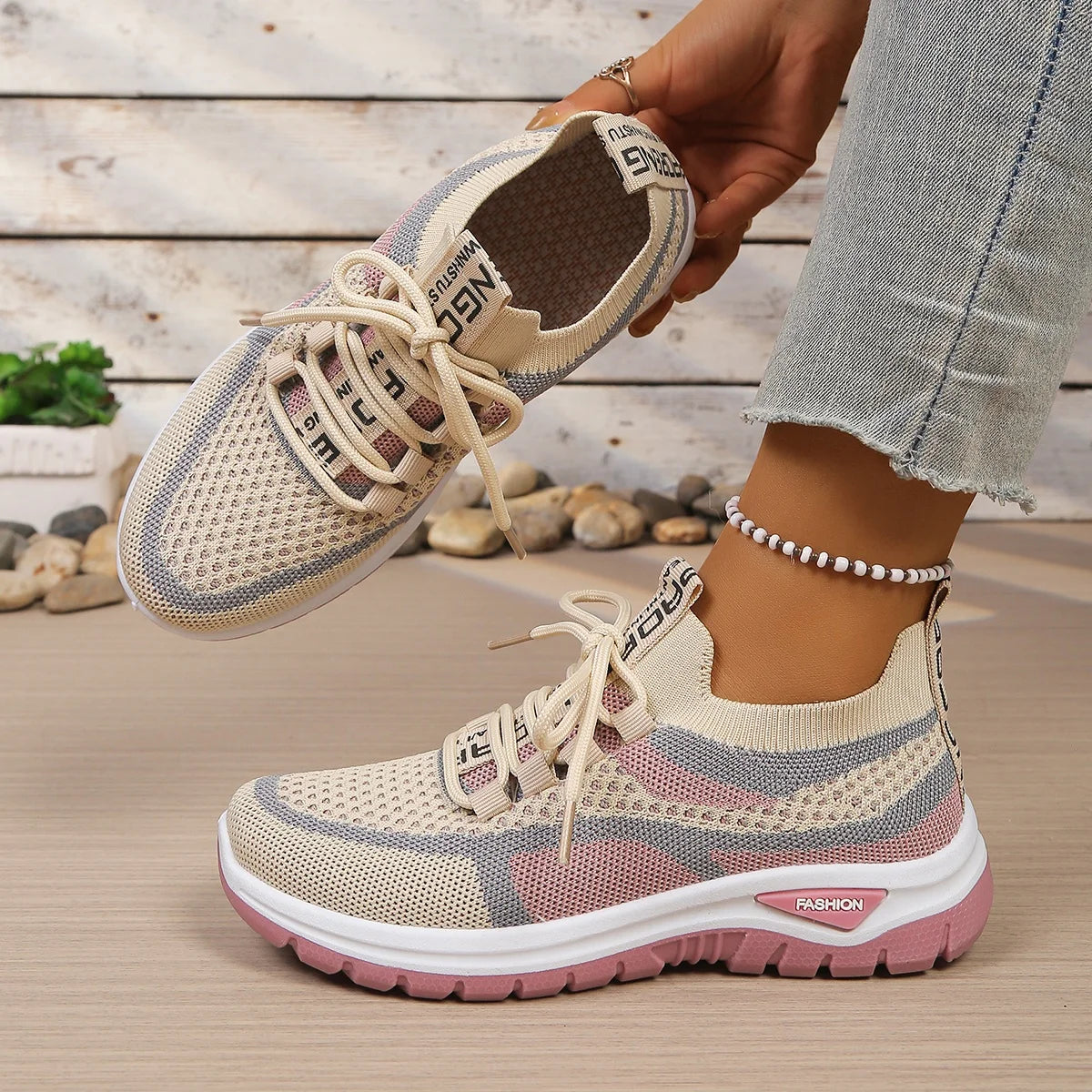 Luna Sneakers