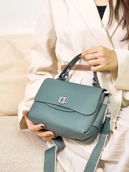Vivienne Satchel