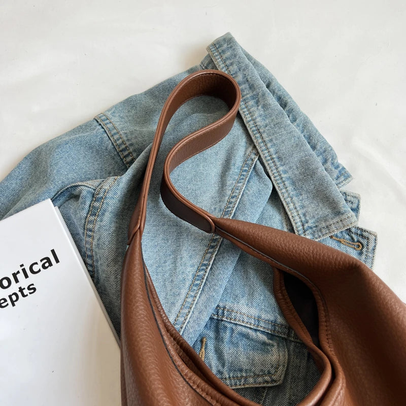 Naomi Tote