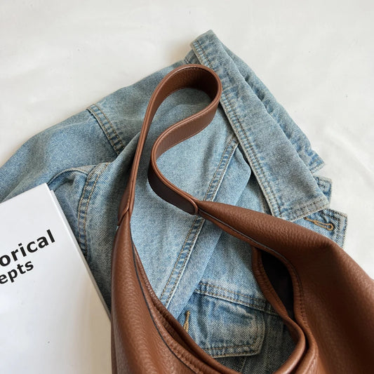 Naomi Tote