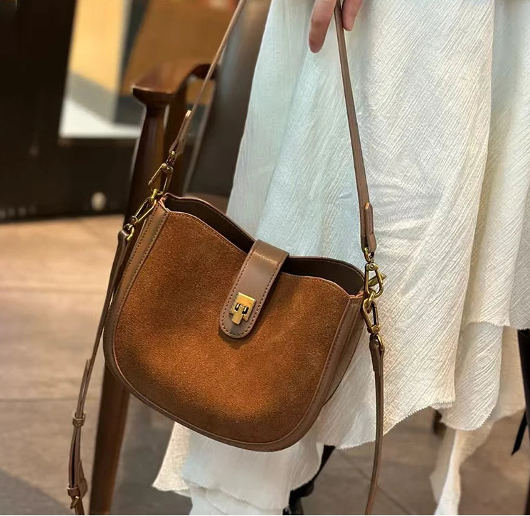 Sienna Crescent Bag