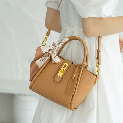 Vivienne Tote