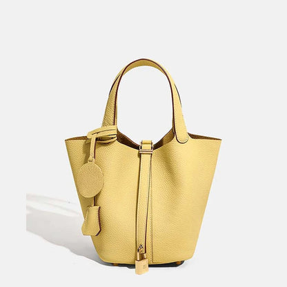 Élodie Bucket