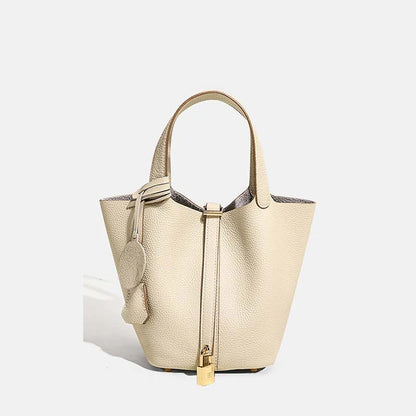 Élodie Bucket