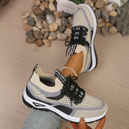 Nova Duo Sneakers