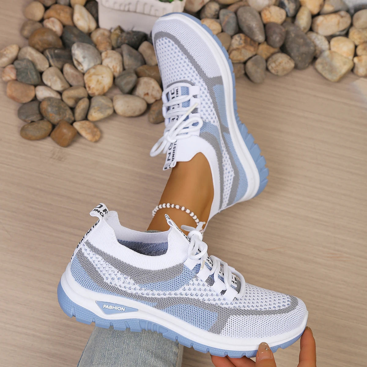 Nova Duo Sneakers