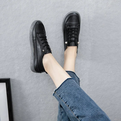 Harper Sneakers