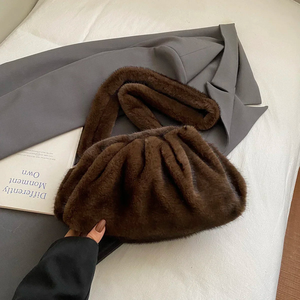 Luna Cloud Bag