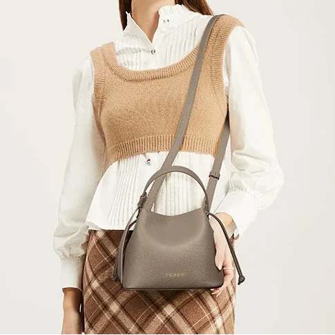 Nora Bucket Bag