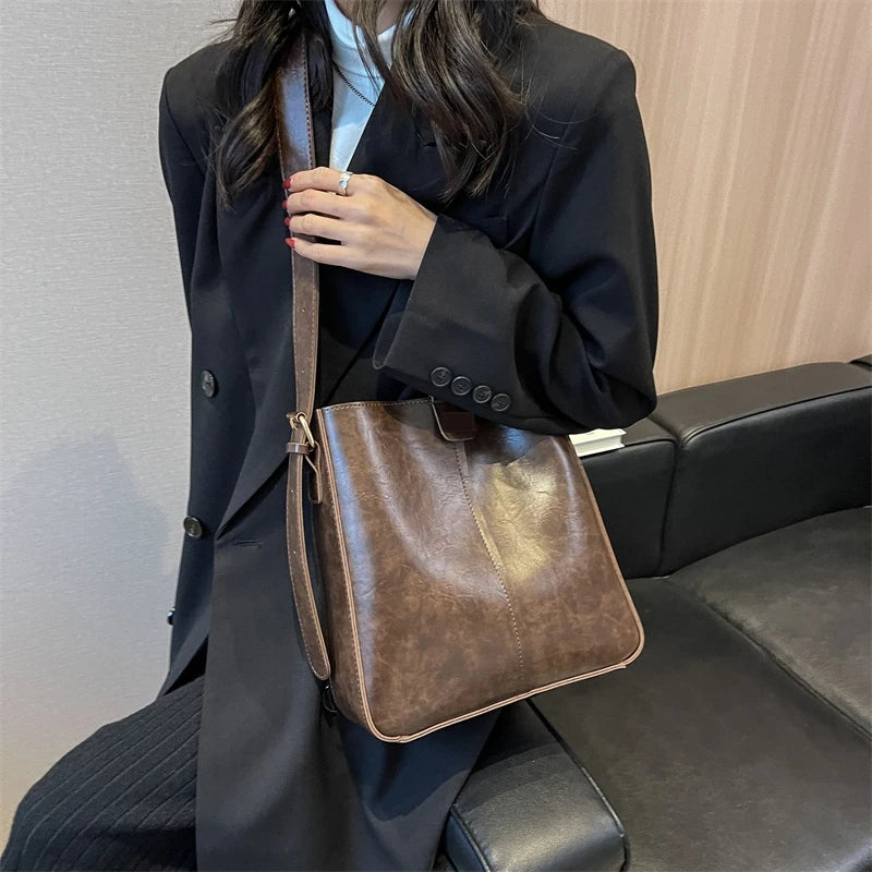 Mila Tote