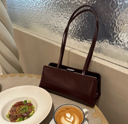 Noa Shoulder Bag