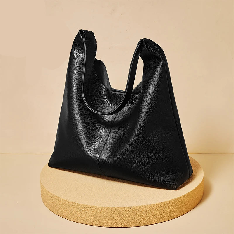 Noelle Hobo Bag