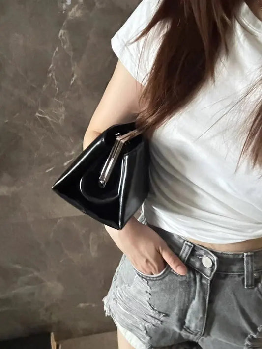 Noa Shoulder Bag