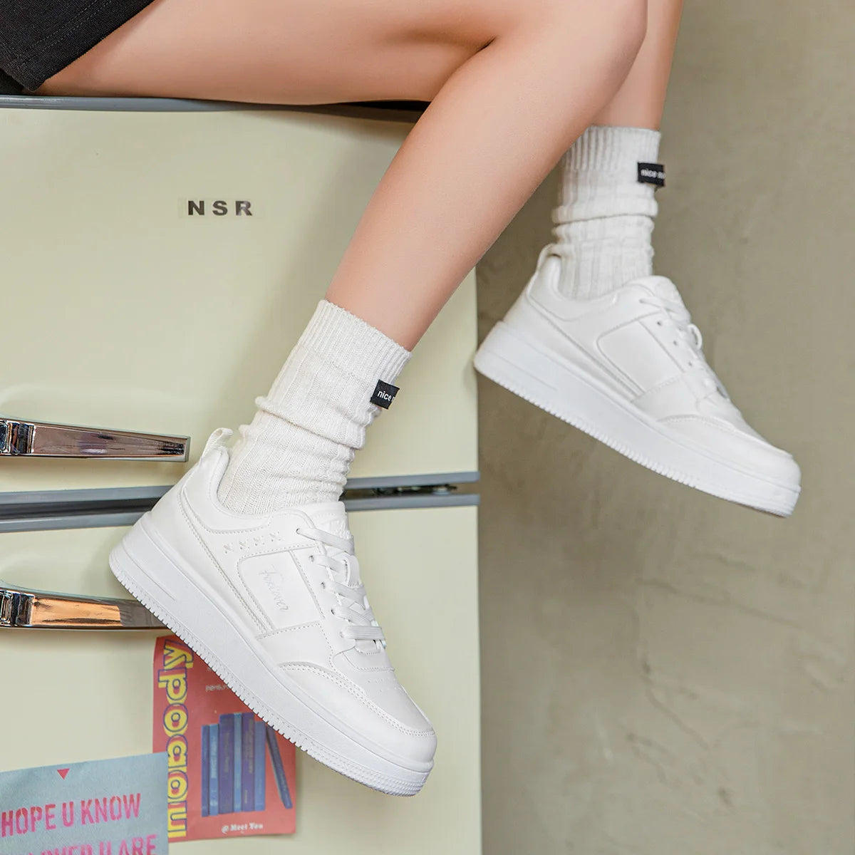 Atlas Sneakers